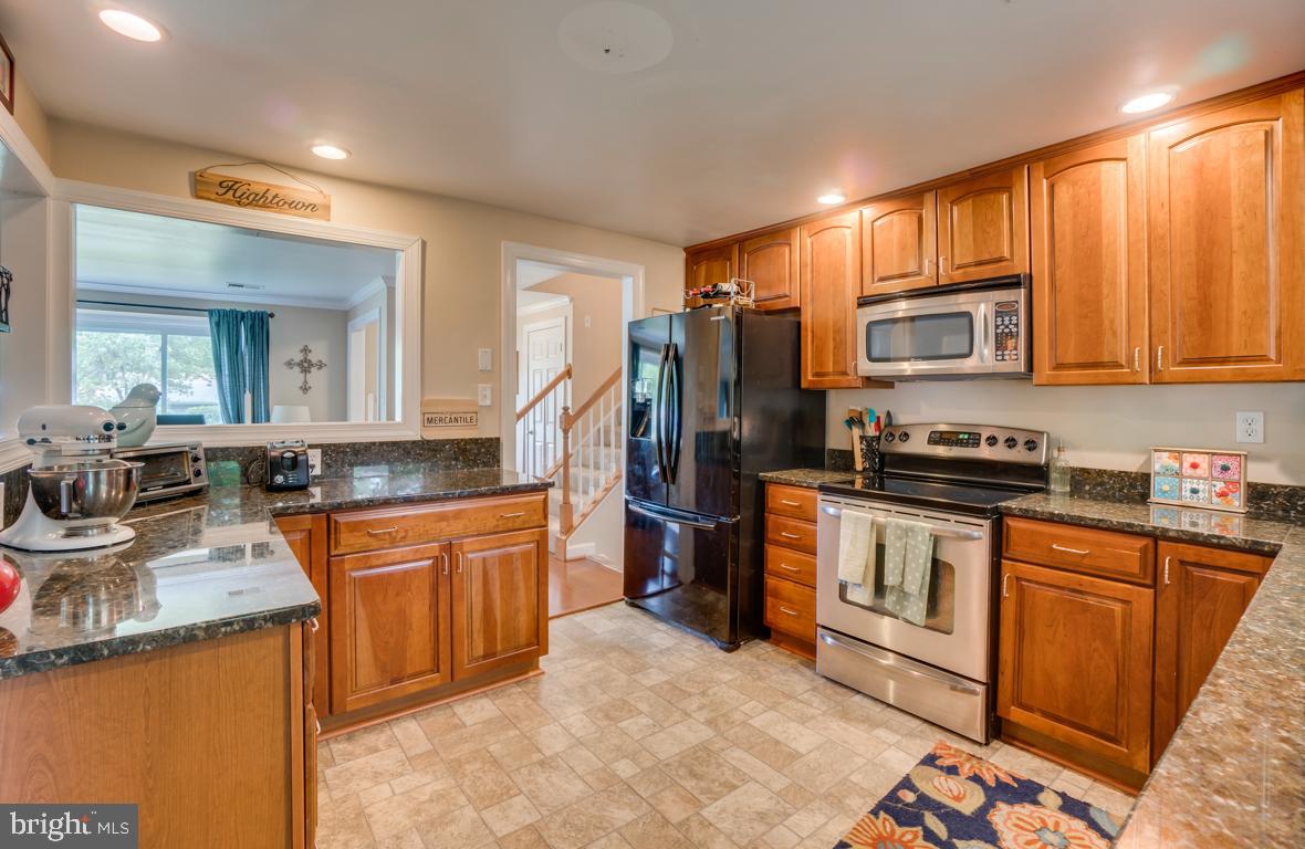 BREEZEWOOD - Residential