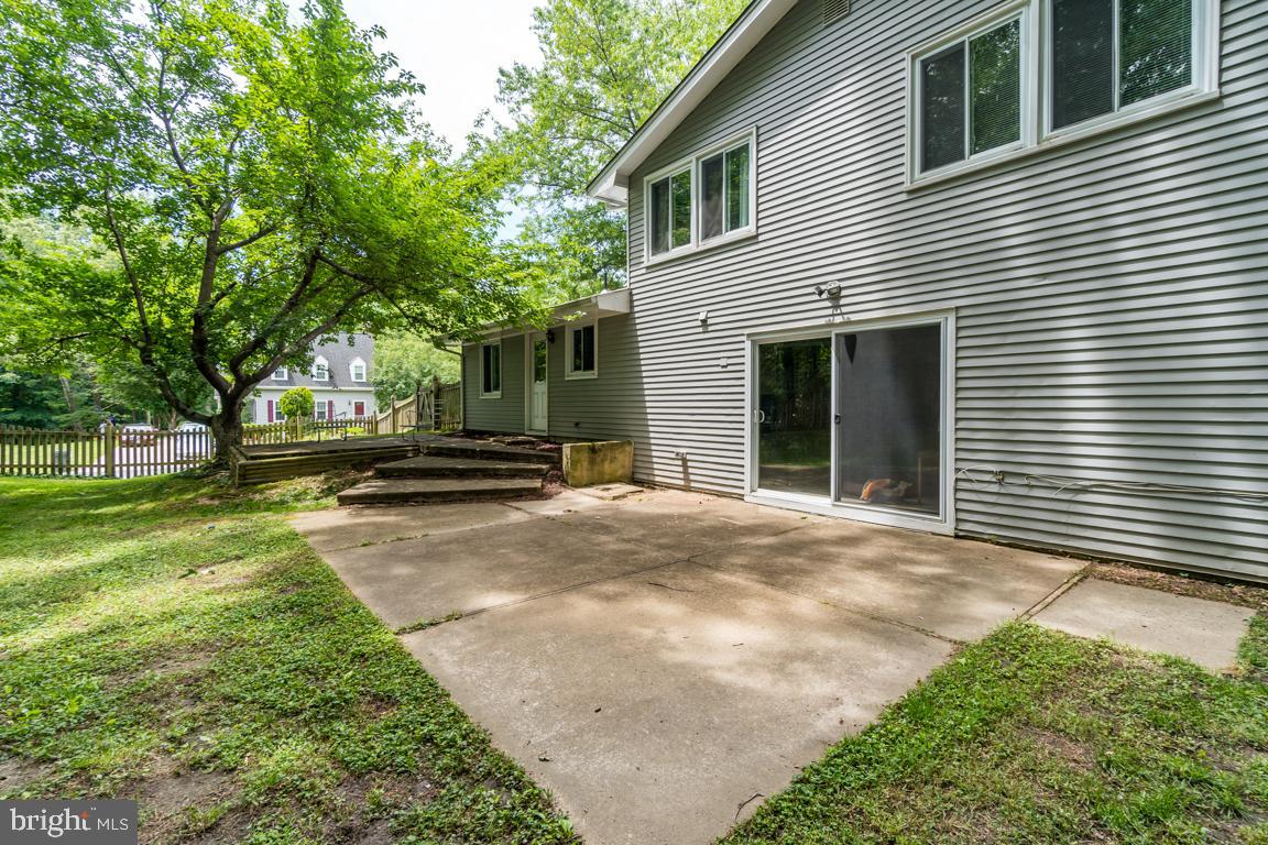 BREEZEWOOD - Residential