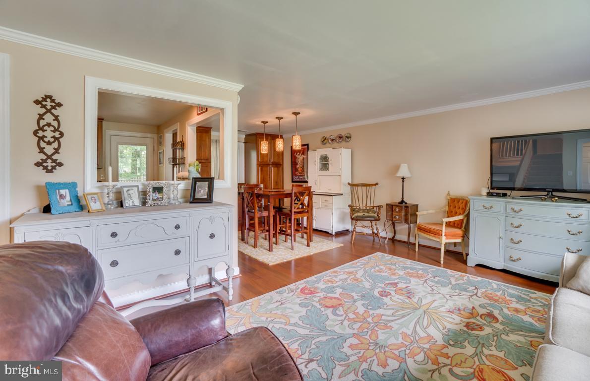 BREEZEWOOD - Residential