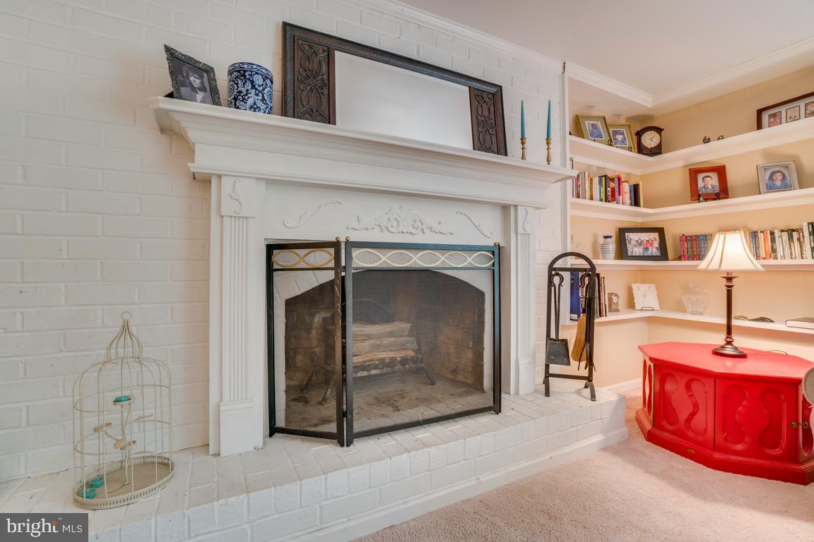 BREEZEWOOD - Residential