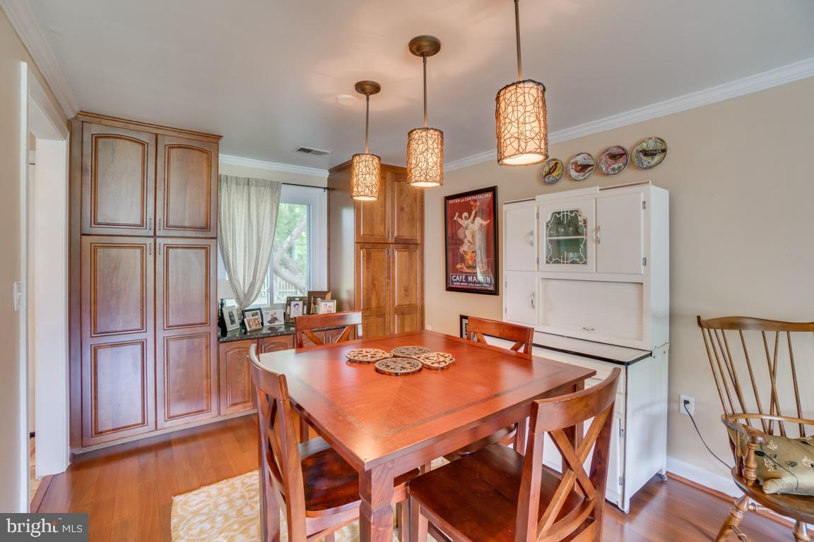 BREEZEWOOD - Residential