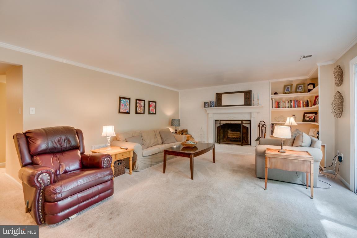 BREEZEWOOD - Residential