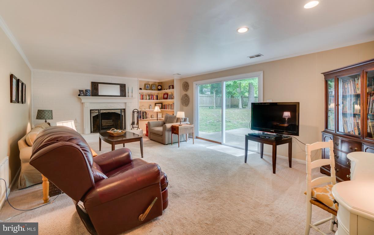 BREEZEWOOD - Residential