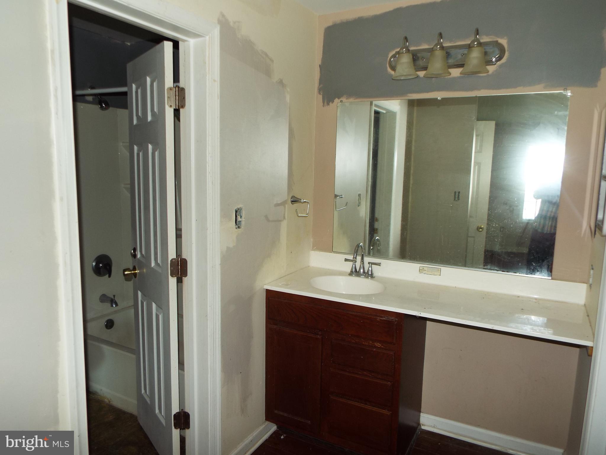 ROLLINGWOOD - Residential