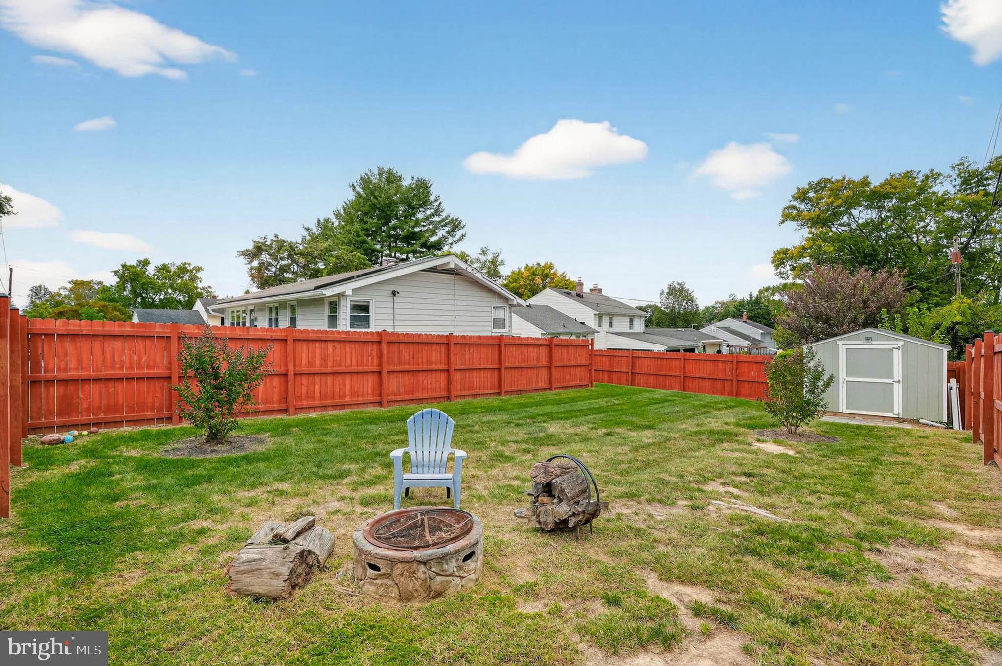 COLONIAL GARDENS - Residential