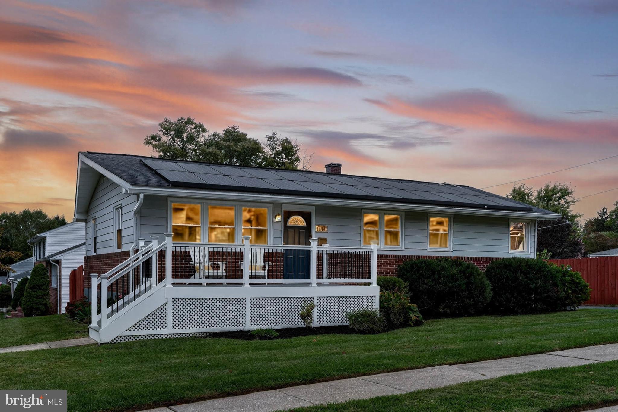 COLONIAL GARDENS - Residential