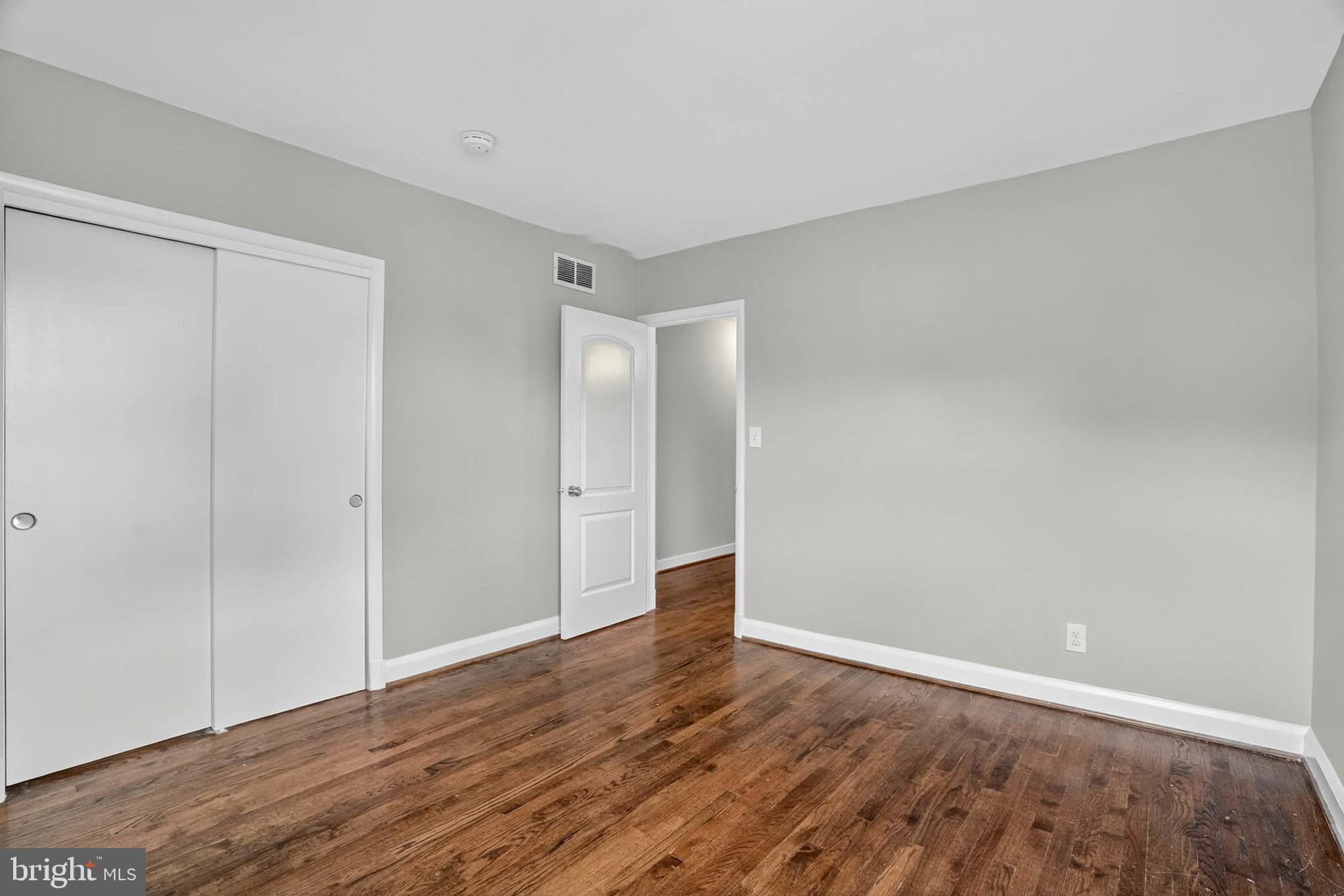 COLONIAL GARDENS - Residential