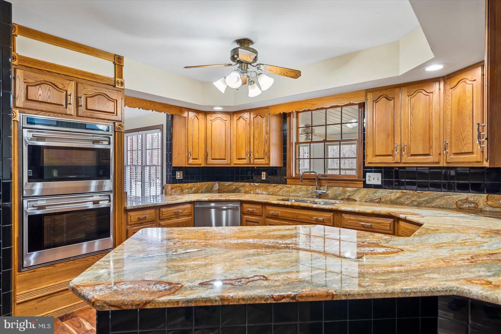 LAKE HILL ESTATES - Residential