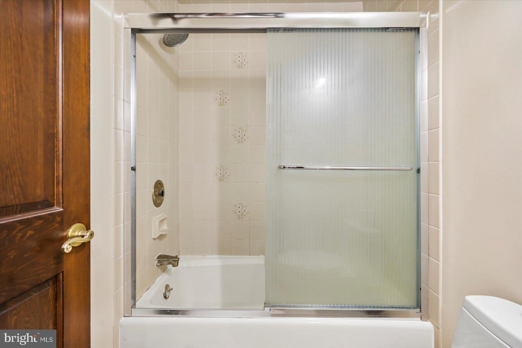 LAKE HILL ESTATES - Residential