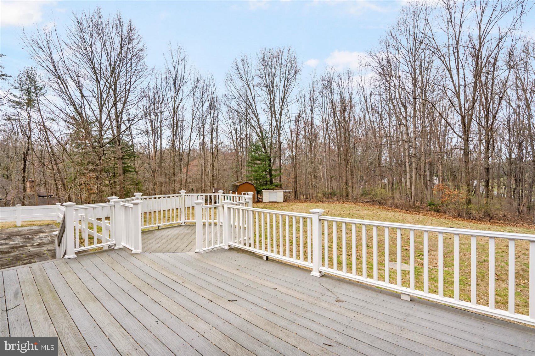 LAKE HILL ESTATES - Residential