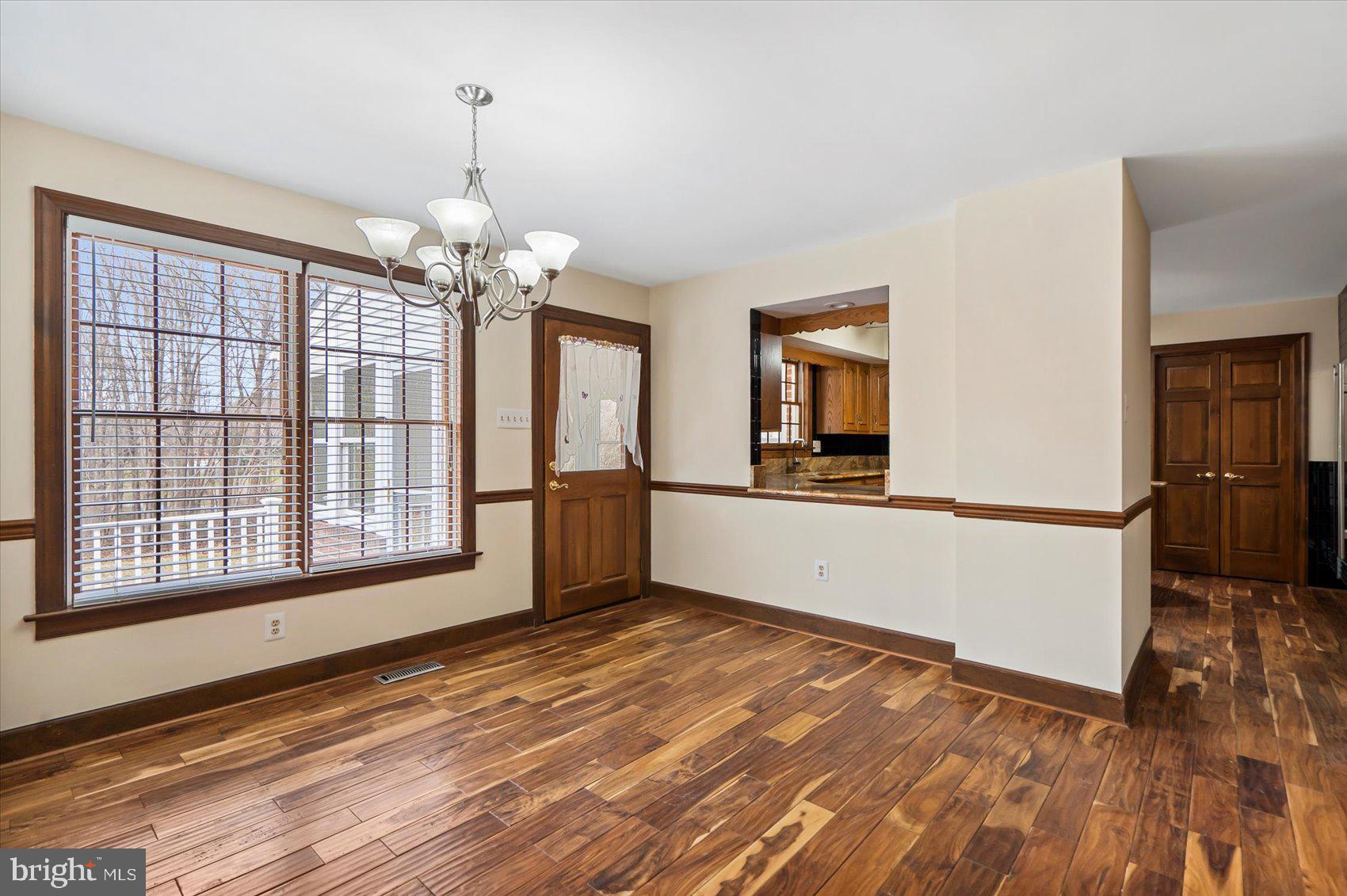 LAKE HILL ESTATES - Residential