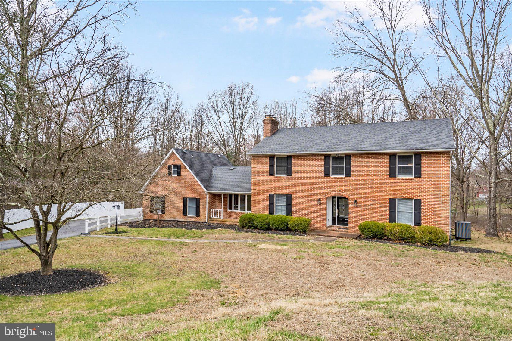 LAKE HILL ESTATES - Residential