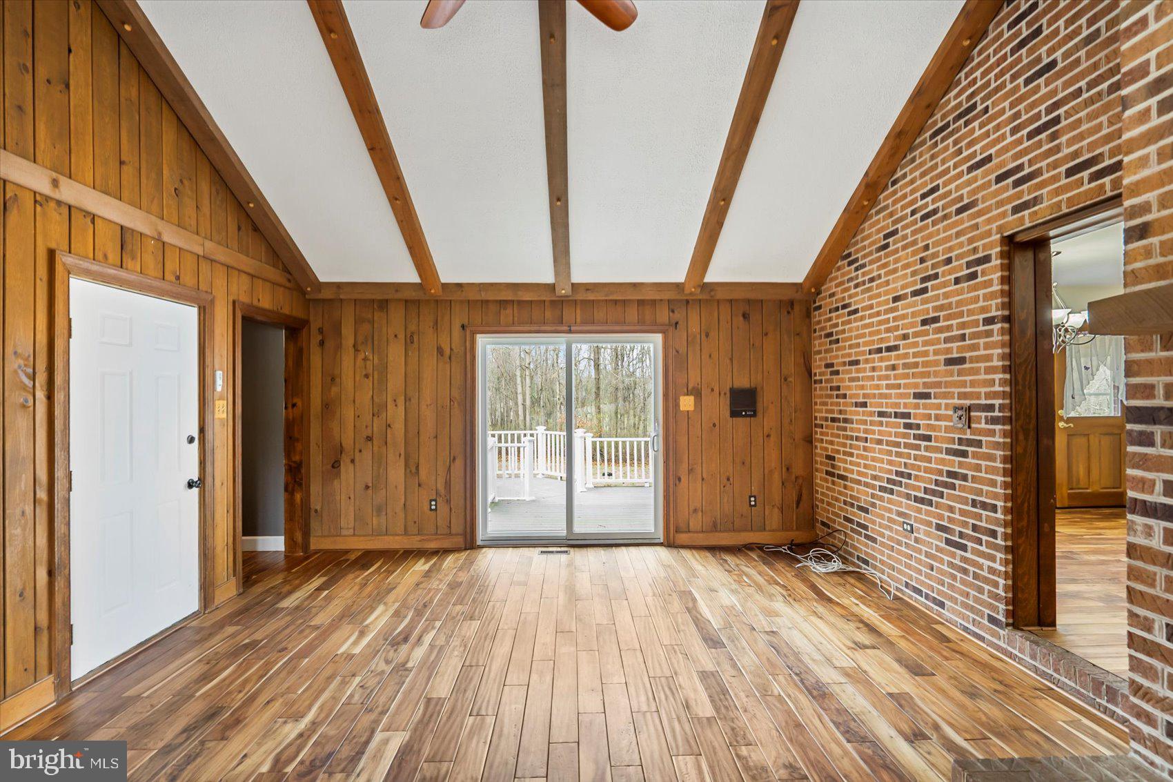 LAKE HILL ESTATES - Residential