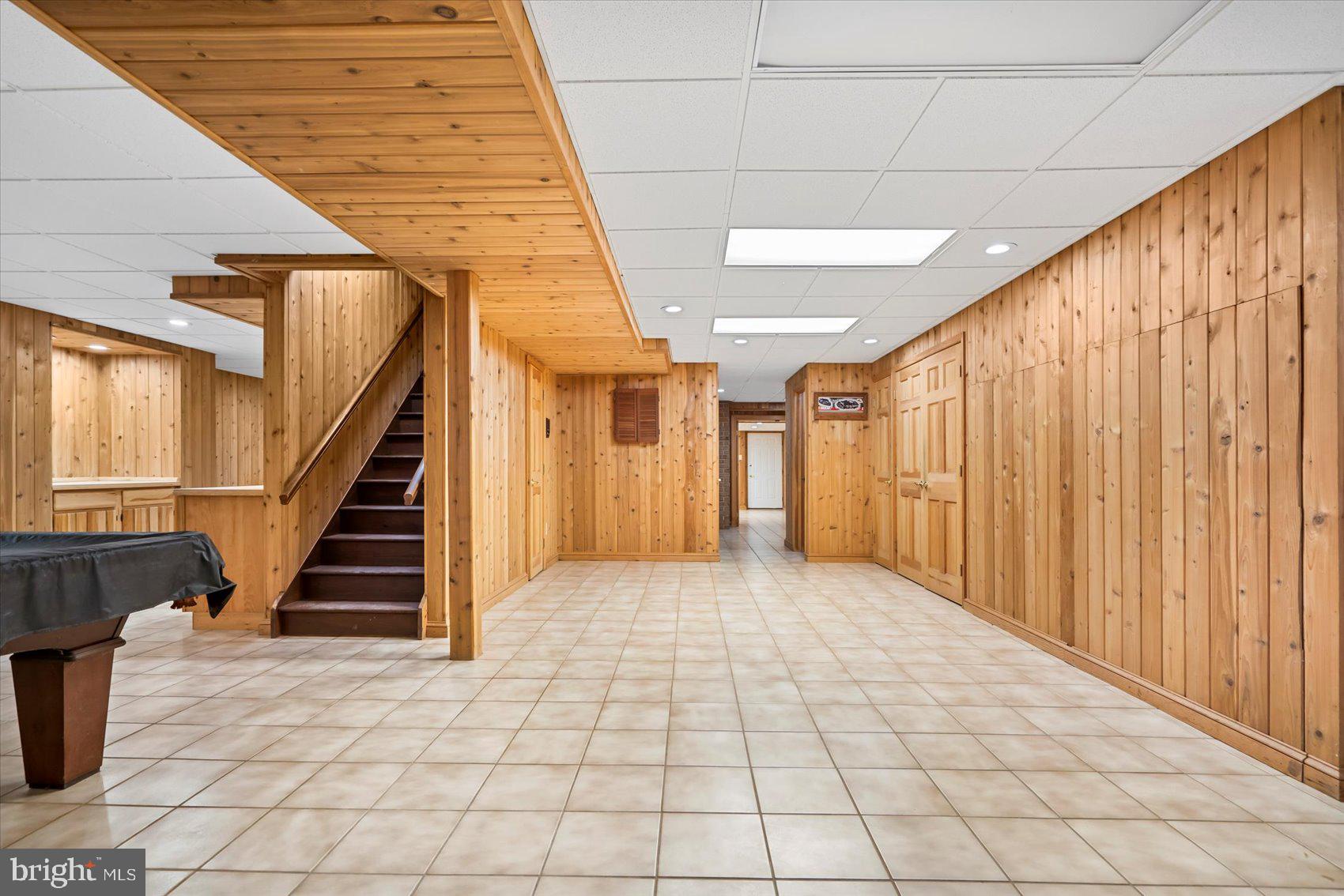 LAKE HILL ESTATES - Residential