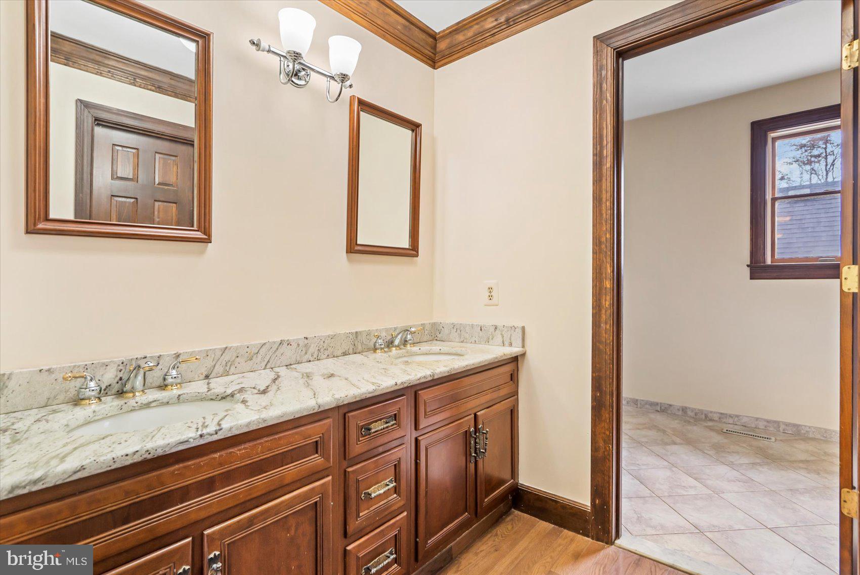 LAKE HILL ESTATES - Residential