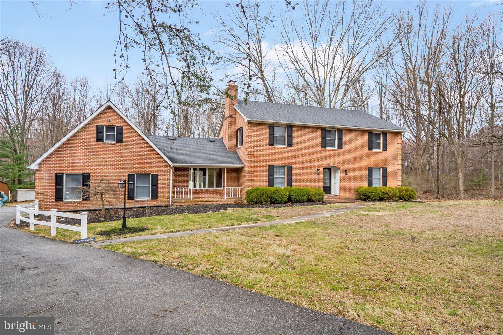 LAKE HILL ESTATES - Residential