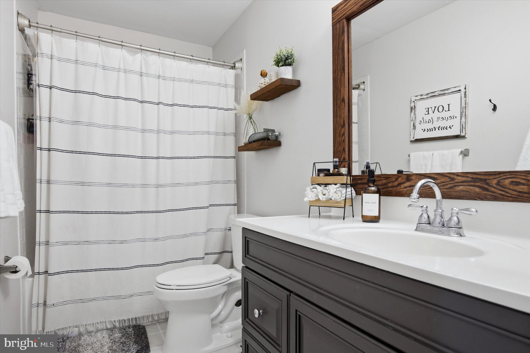 BRITTANY GLEN - Residential