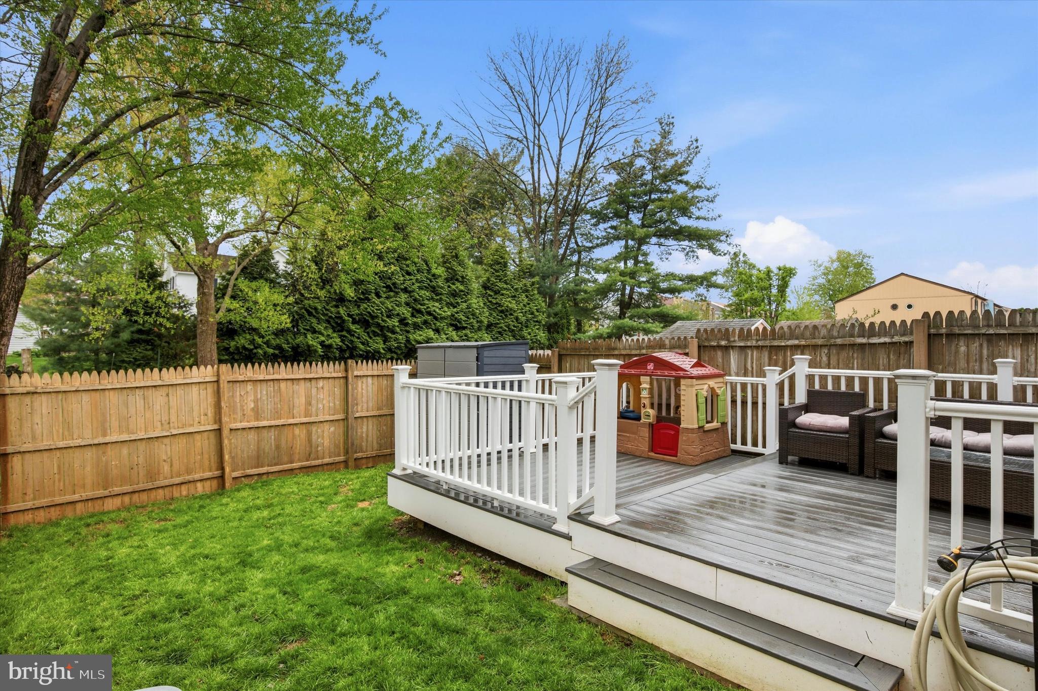 BRITTANY GLEN - Residential