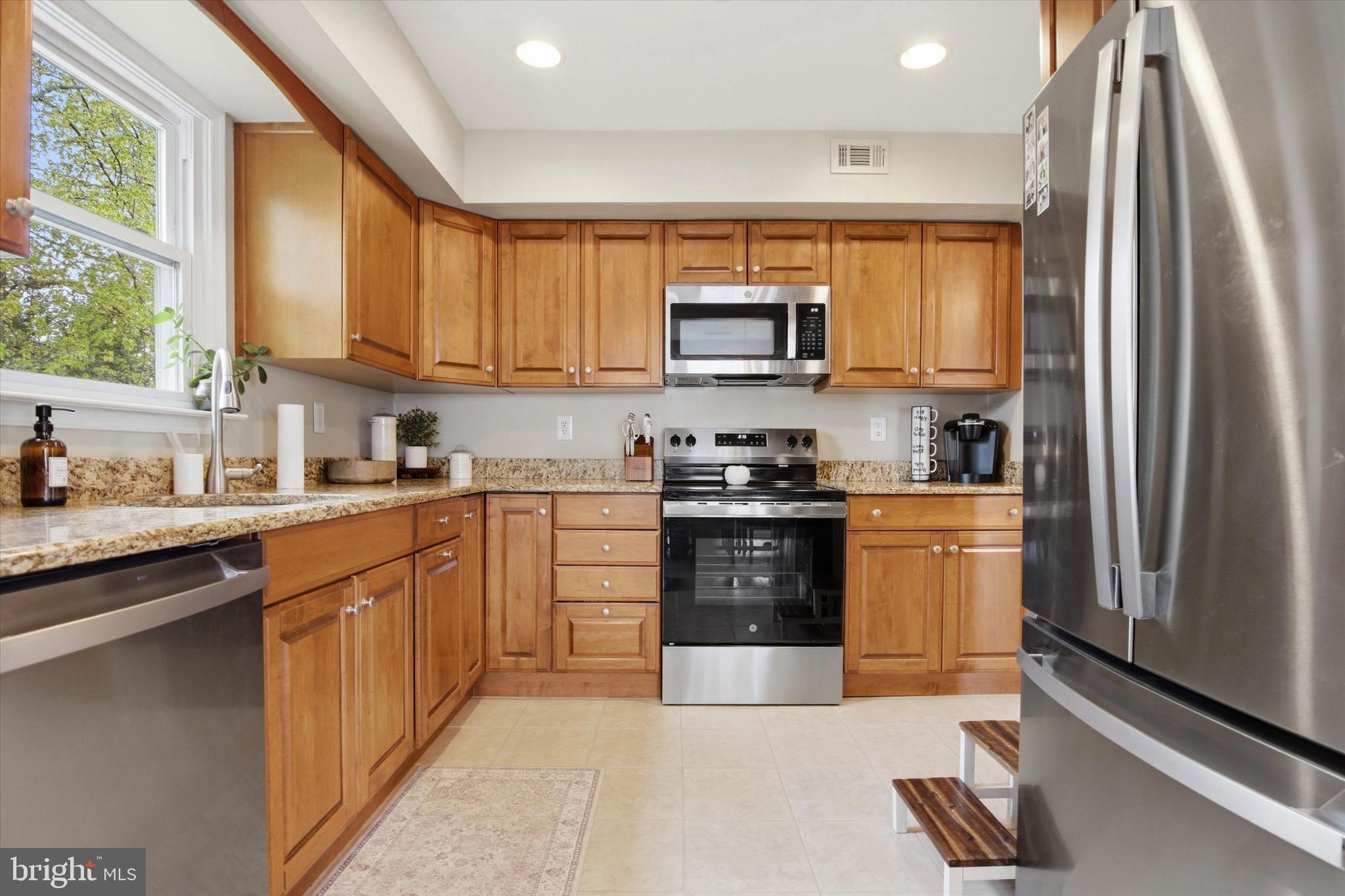 BRITTANY GLEN - Residential