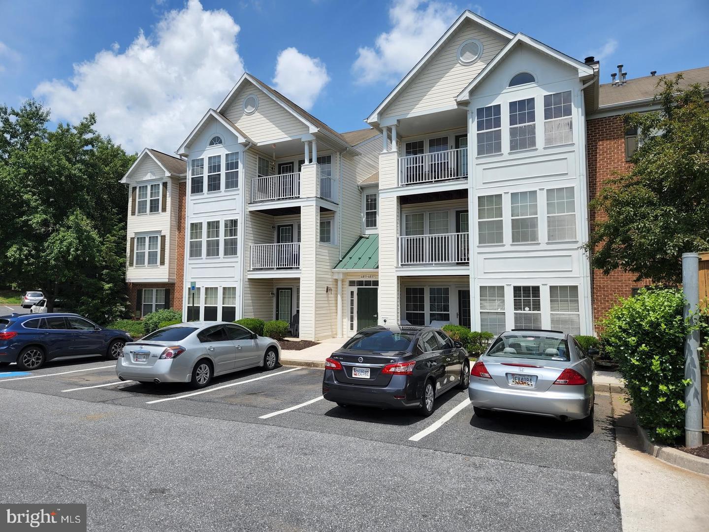 Step into this beautifully maintained 2nd floor unit in the Garden Owings Mills area.
This Condominium has 2 generously sized bedrooms and 2 full baths. Many updates and upgrades were done within the last 3 years to include brand new carpet, granite tops, white cabinets, double sink, dishwasher & A/C. The open floorplan unit also has a cozy sunroom/ eating area, a whirlpool tub, open floor plan, tons of natural light and wooded view from the deck. No Pets, No Smoking/Vaping
Online RentSpree Rental Application, Applicant fee applies.