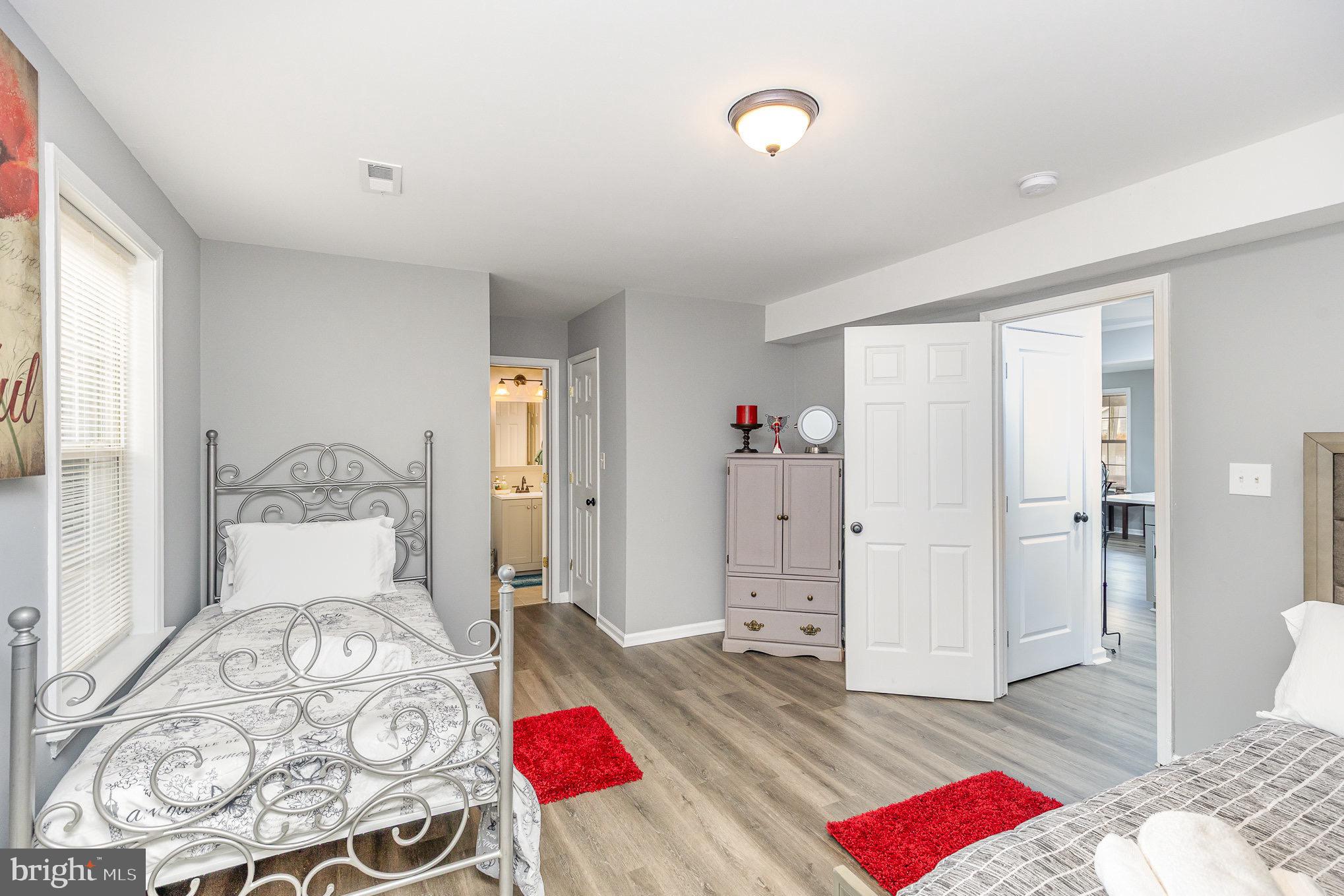 TOWN OF COLONIAL BEACH - Residential Lease