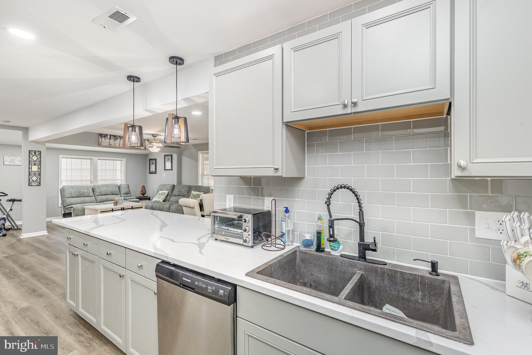 TOWN OF COLONIAL BEACH - Residential Lease