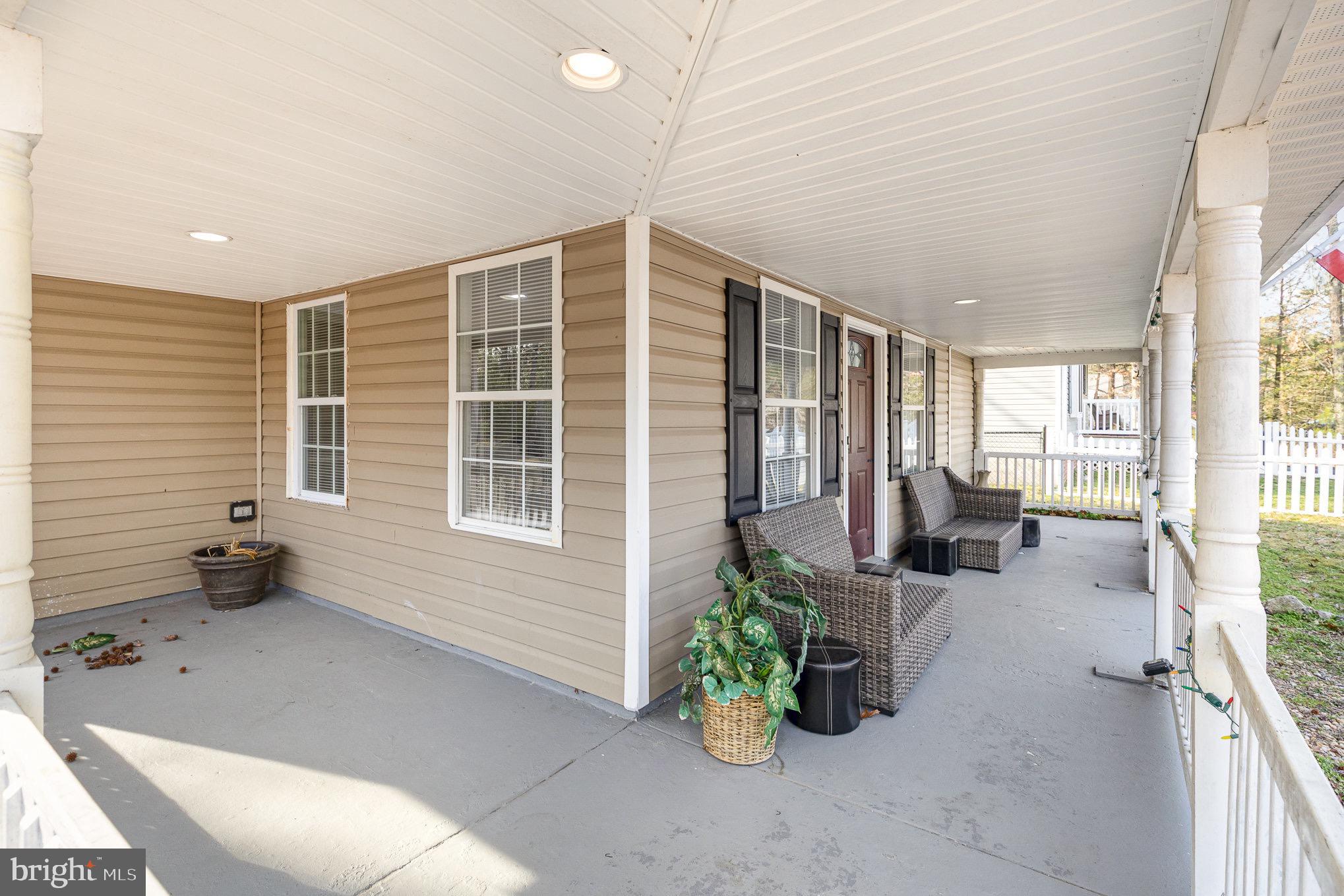 TOWN OF COLONIAL BEACH - Residential Lease