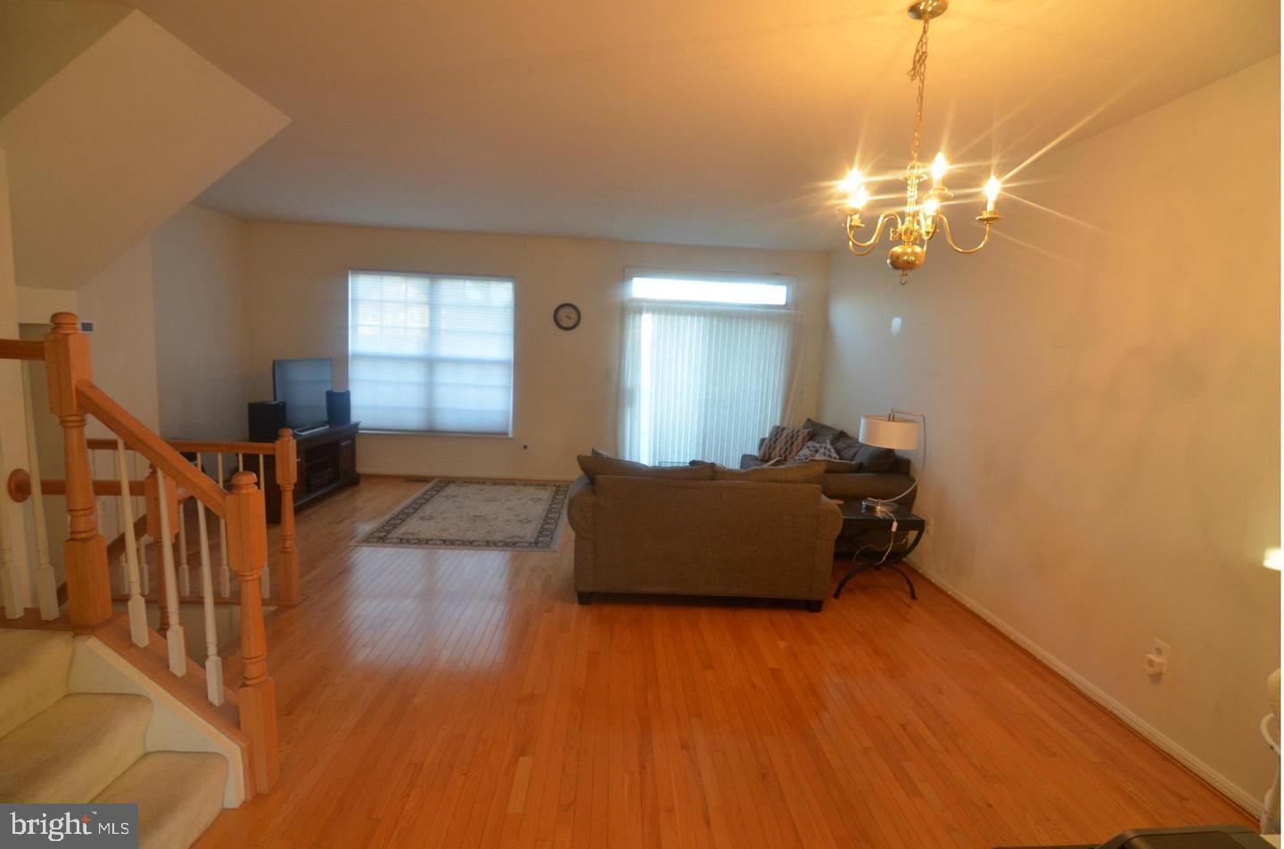 RANDOM HILLS LAND BAY - Residential Lease