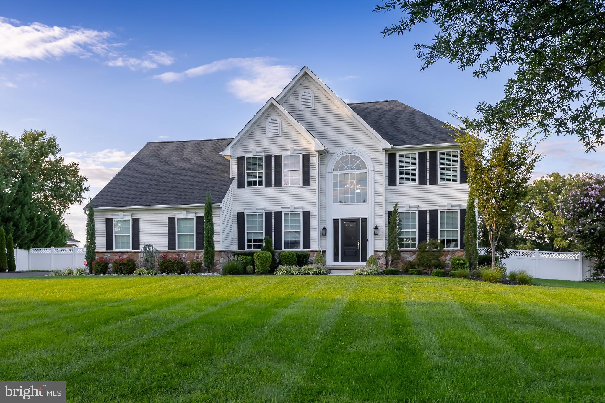 1019 HEWES DRIVE