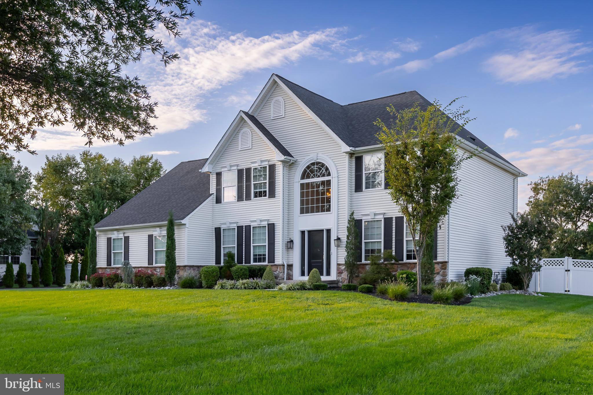 1019 HEWES DRIVE