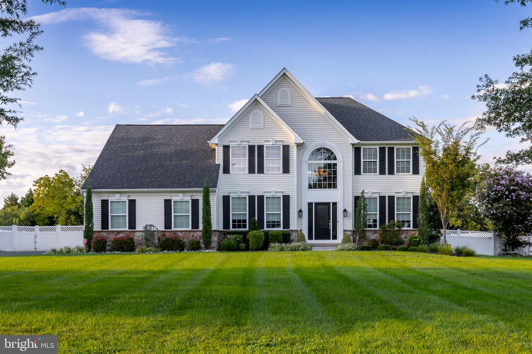 1019 HEWES DRIVE