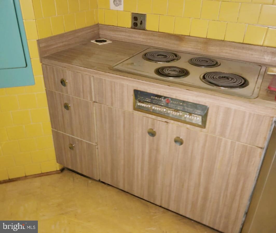 ROLAND PARK - Residential