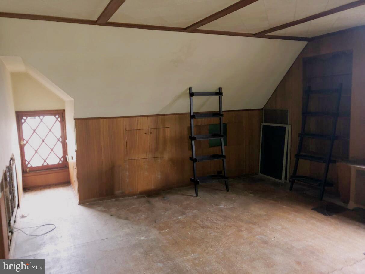 ROLAND PARK - Residential