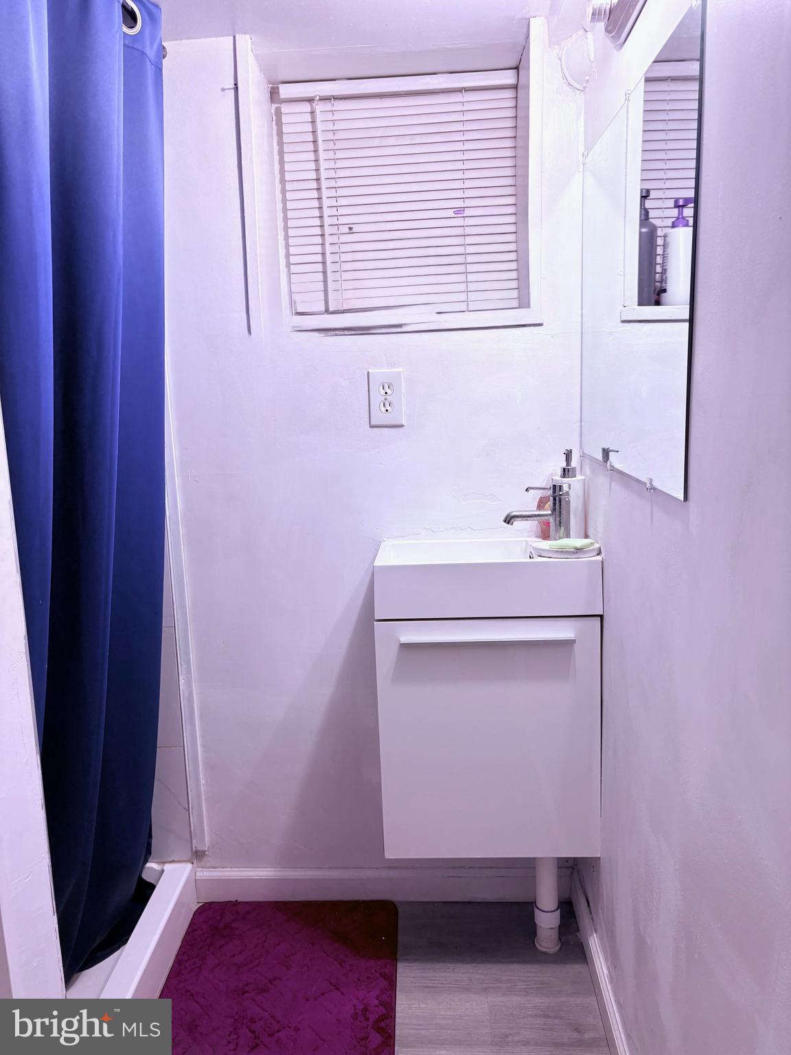 ELMWOOD PARK - Residential