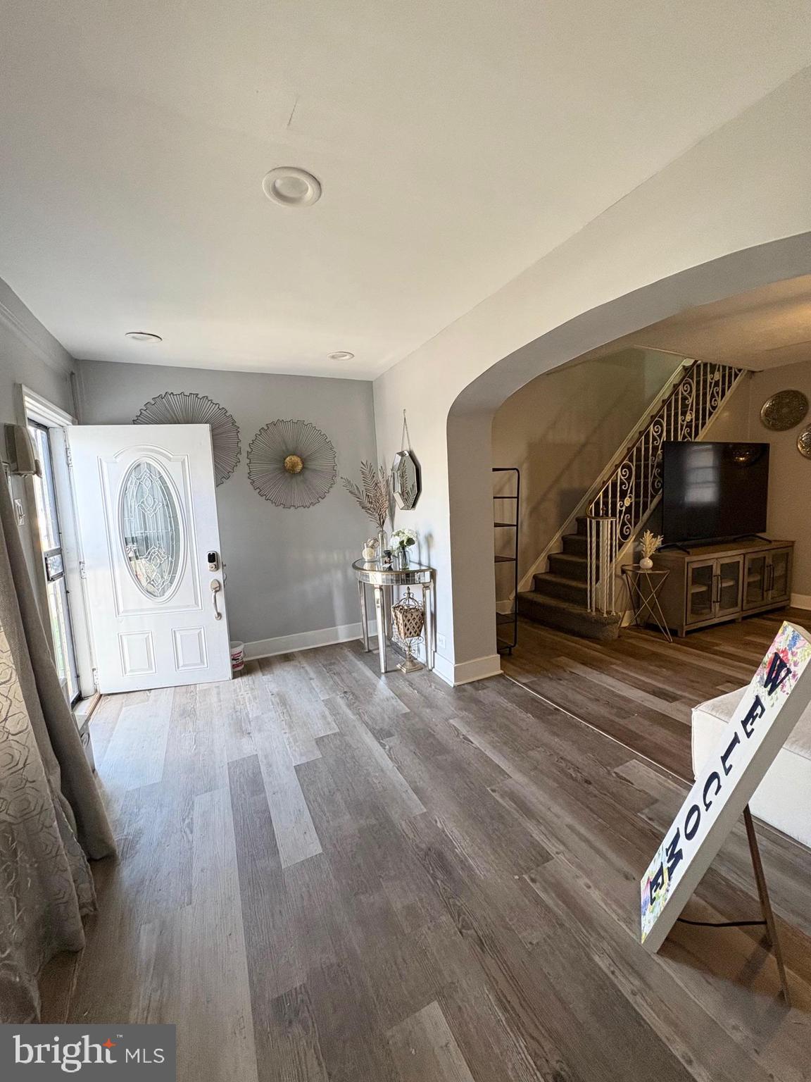 ELMWOOD PARK - Residential