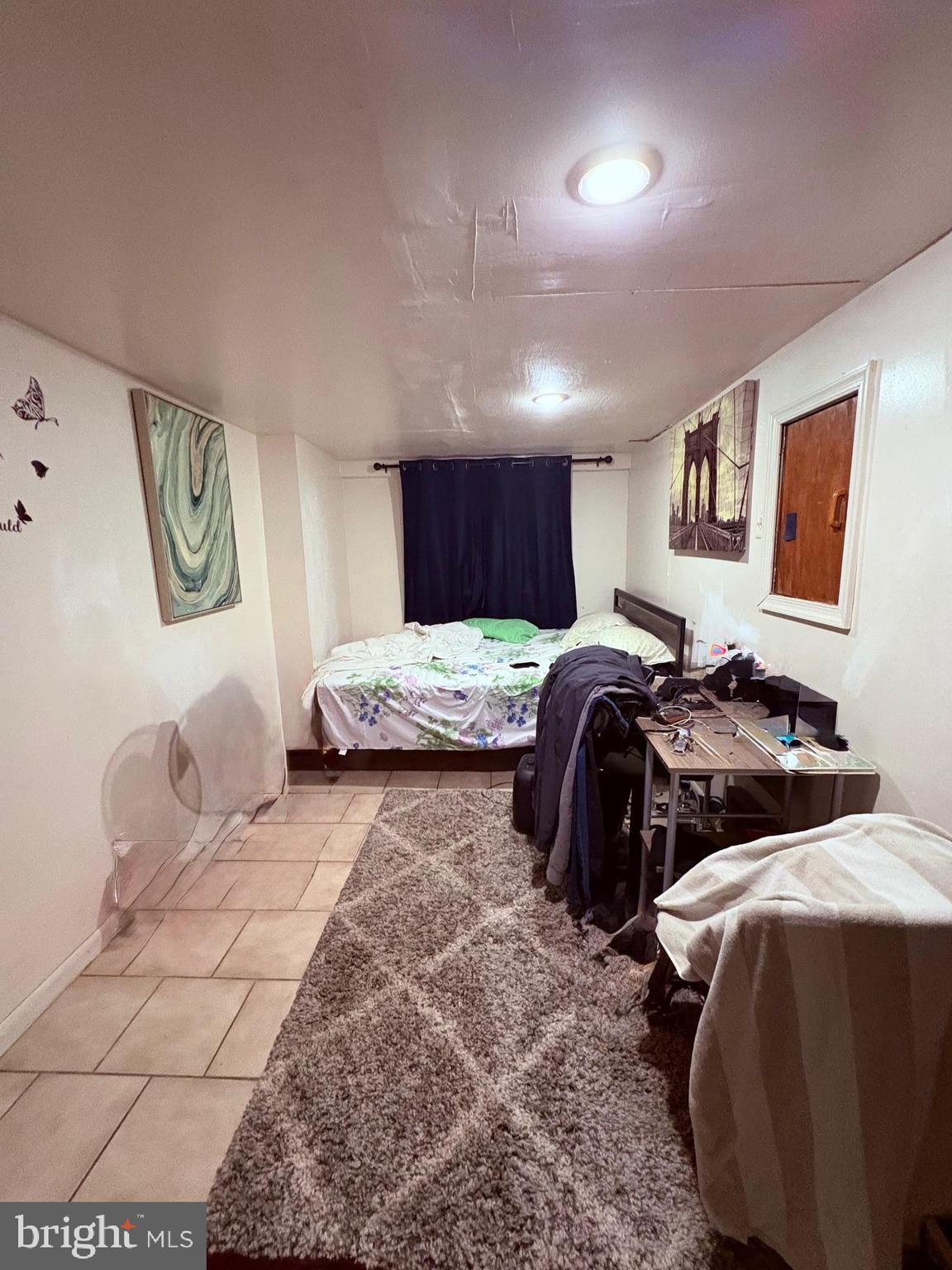 ELMWOOD PARK - Residential