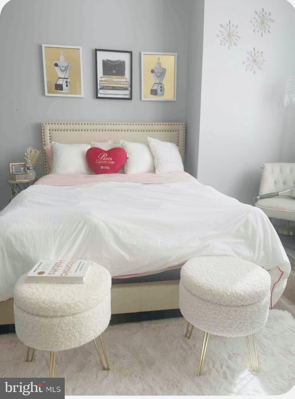 ELMWOOD PARK - Residential