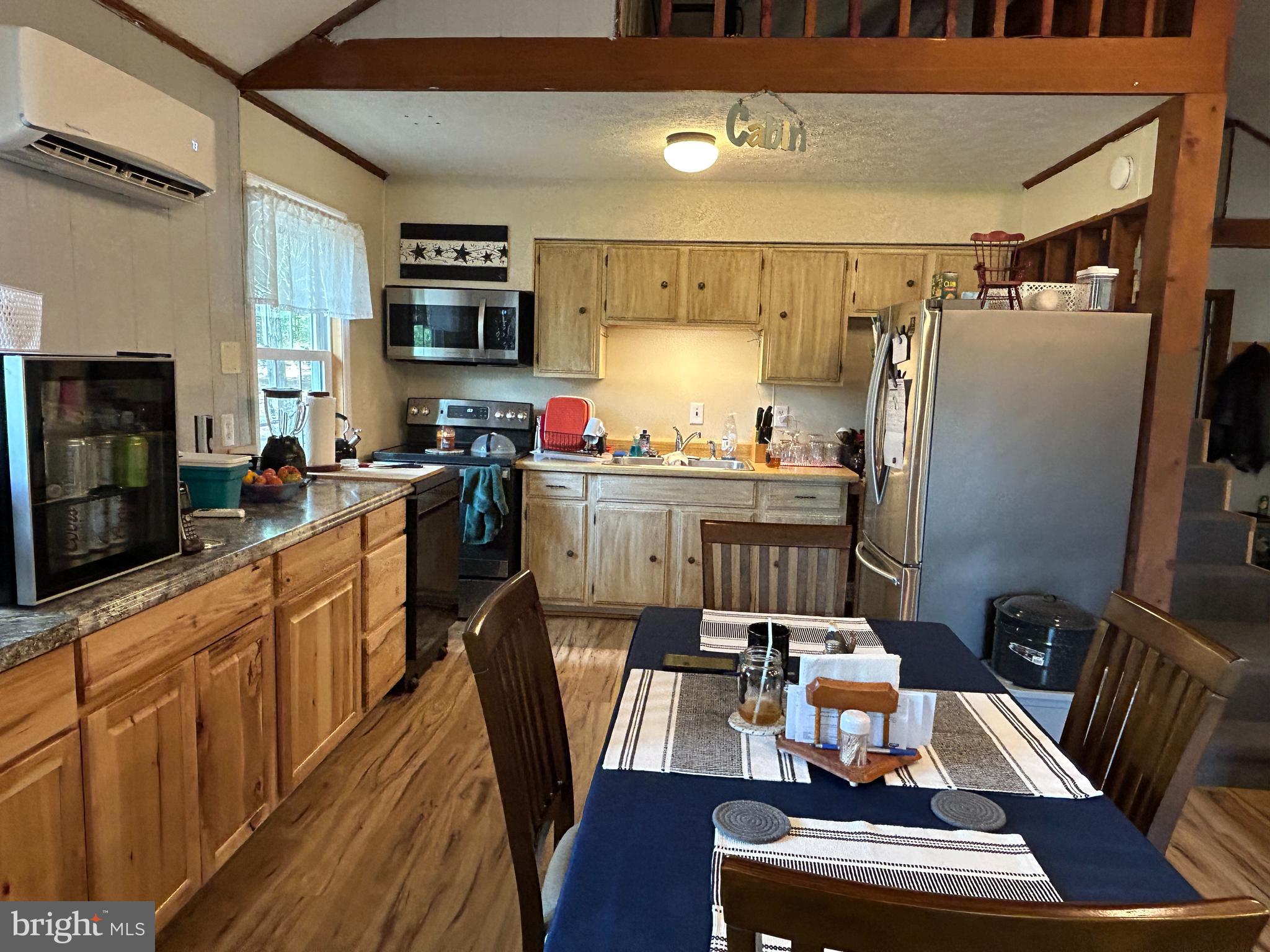 RITTERS HIDDEN VALLEY ESTATES - Residential