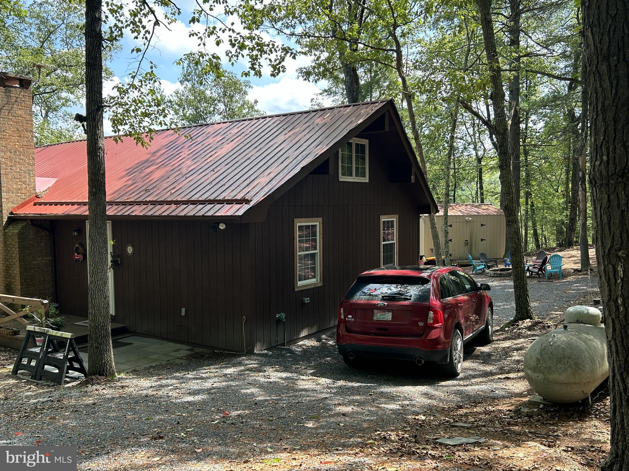 RITTERS HIDDEN VALLEY ESTATES - Residential