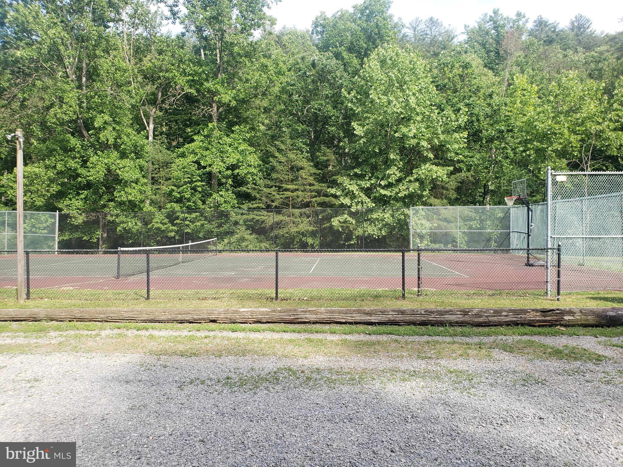 RITTERS HIDDEN VALLEY ESTATES - Residential