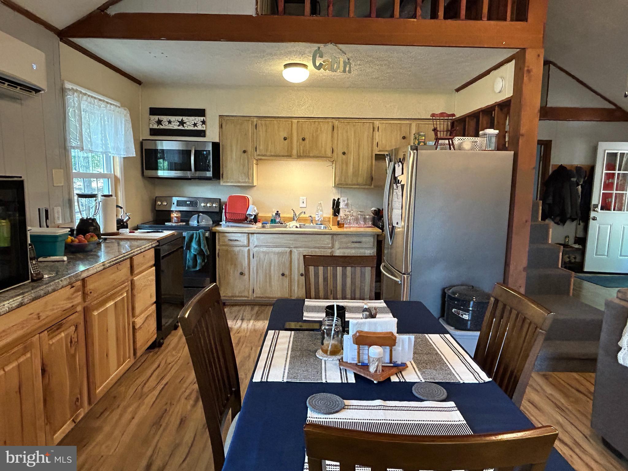 RITTERS HIDDEN VALLEY ESTATES - Residential