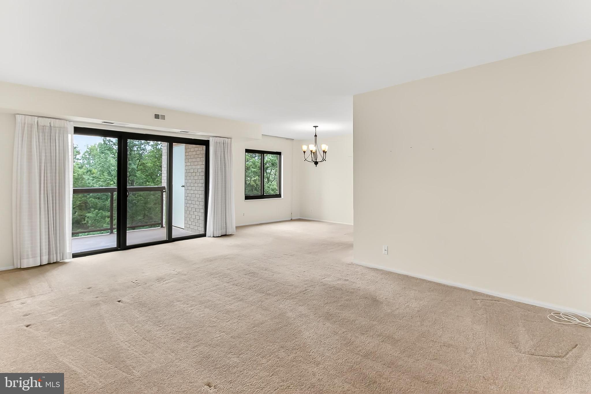 205 YOAKUM PARKWAY 822