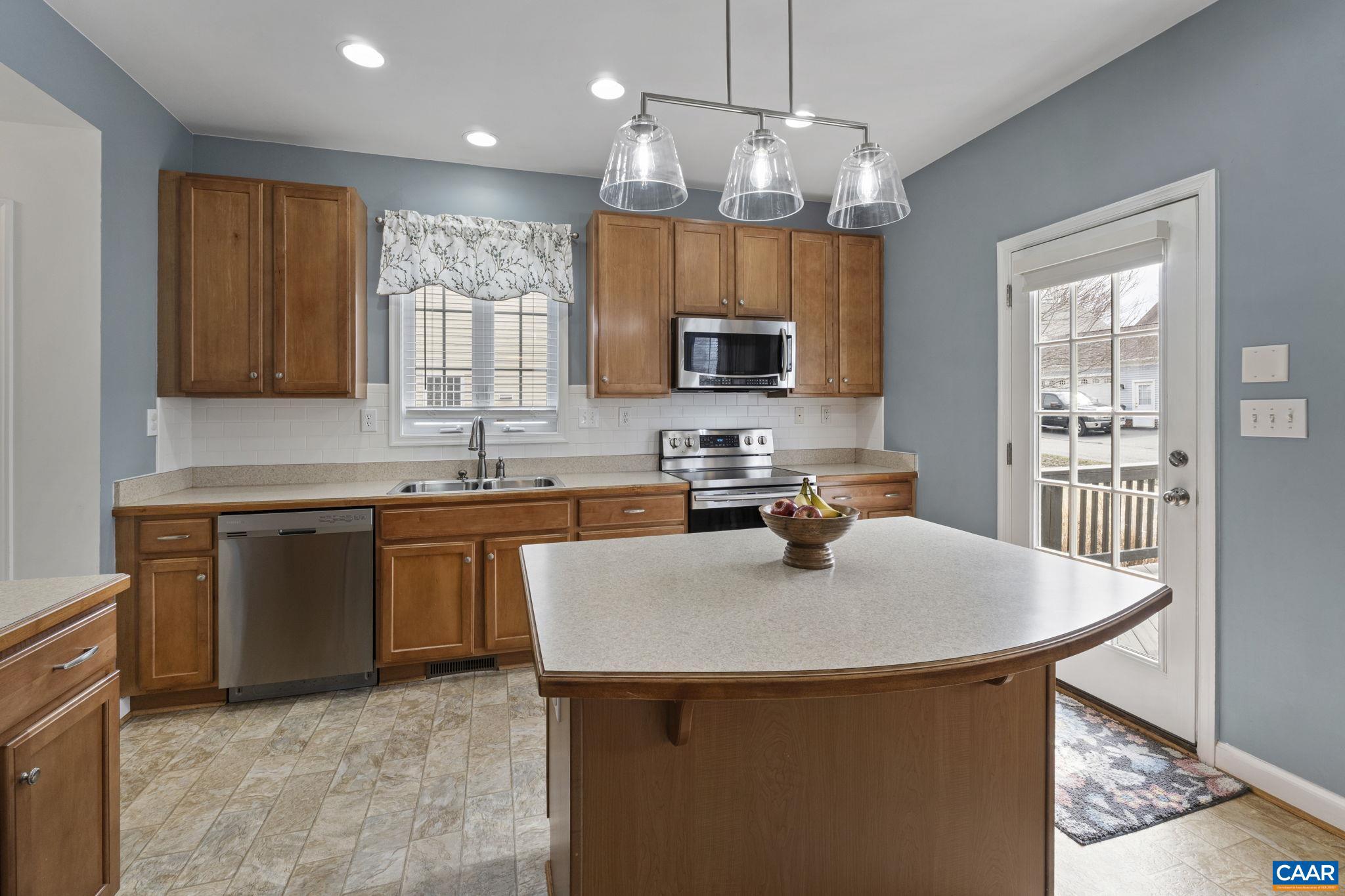 SPRING CREEK - Residential