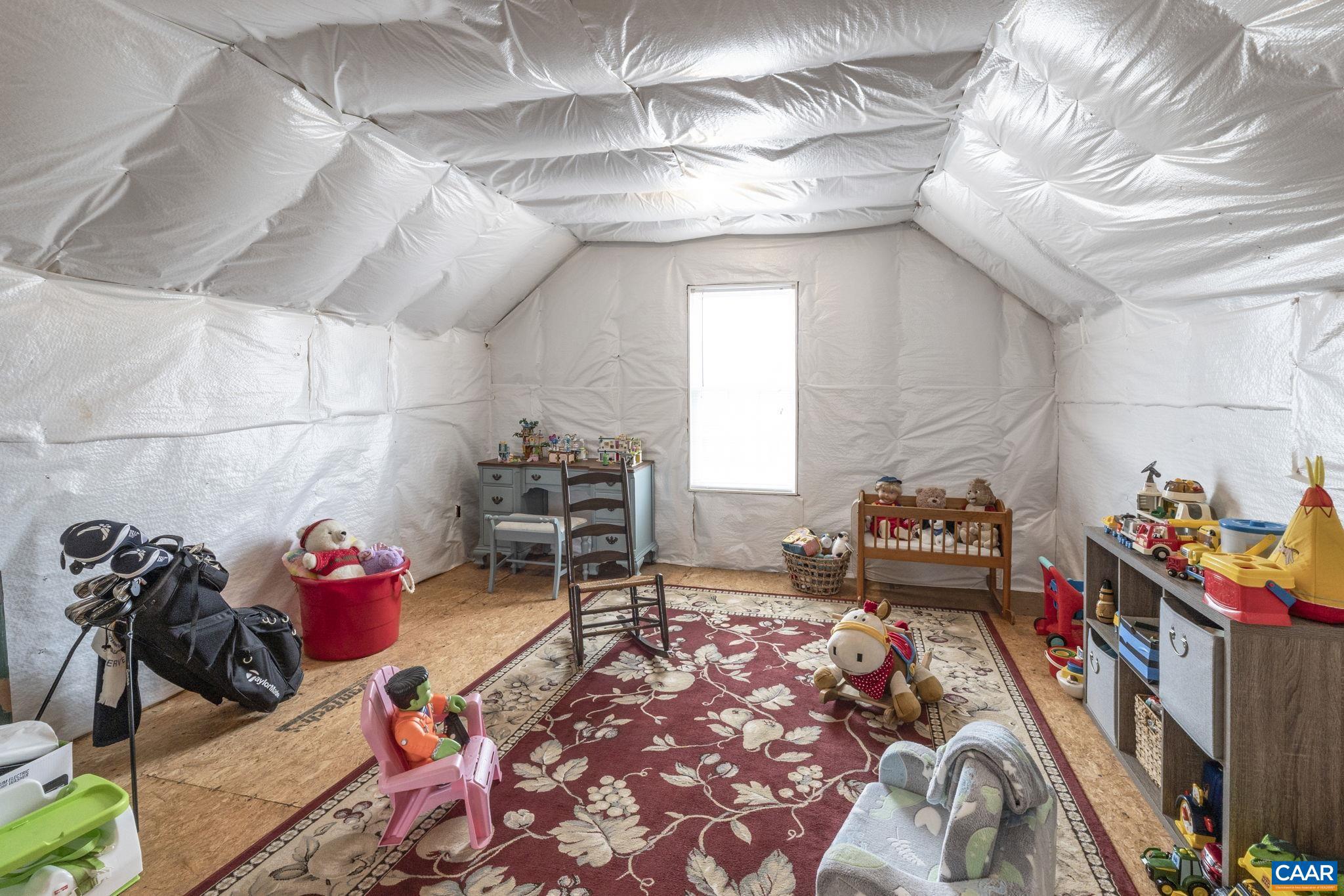 SPRING CREEK - Residential