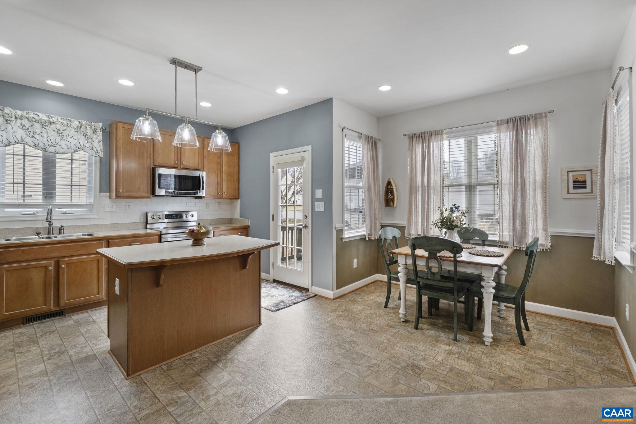 SPRING CREEK - Residential