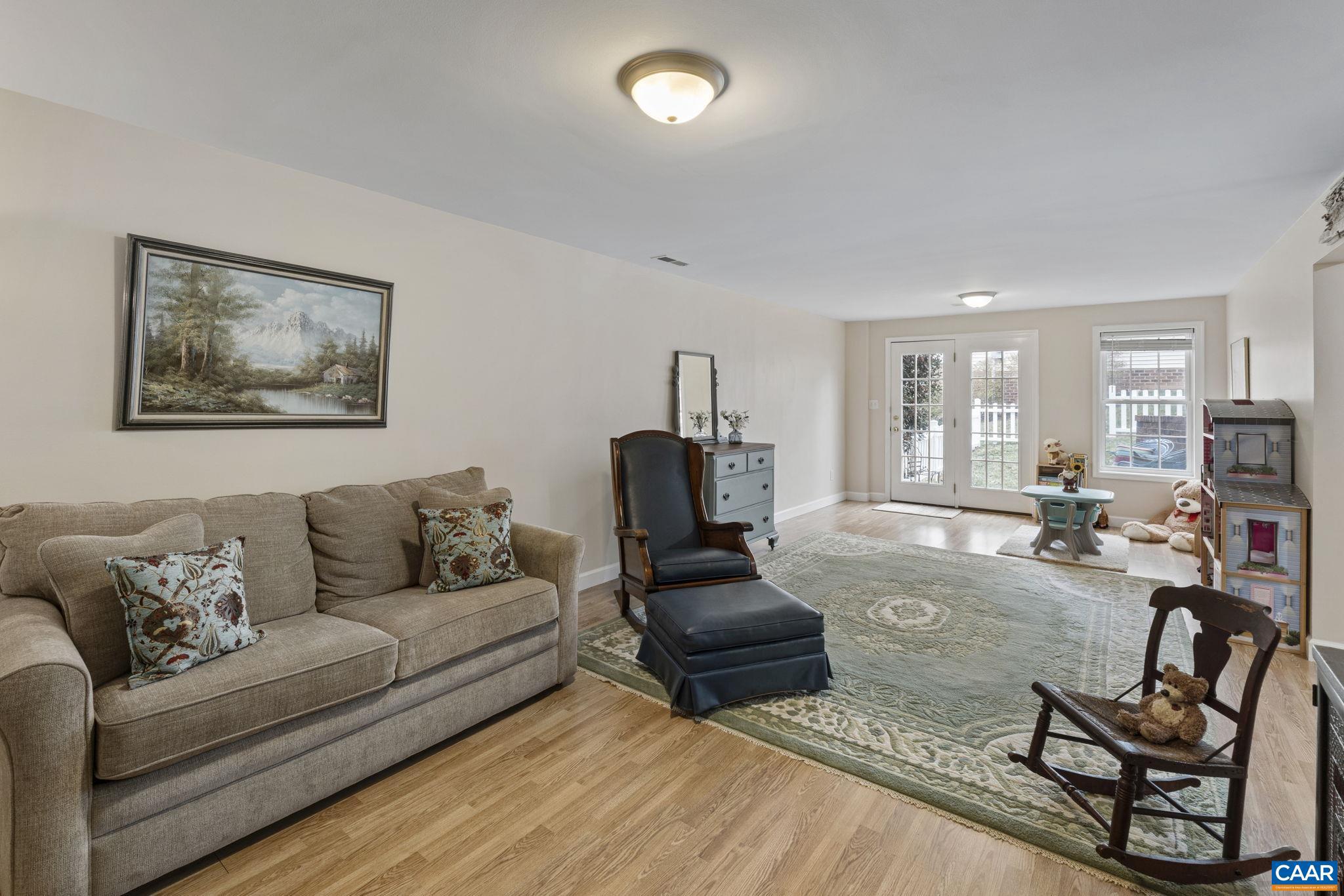 SPRING CREEK - Residential