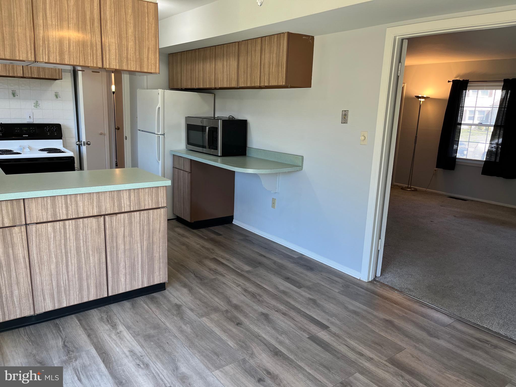 SOMERSET AT BELAIR - Residential Lease