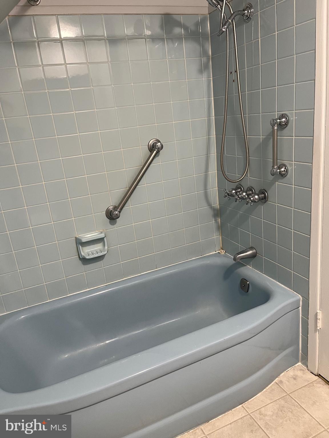 SOMERSET AT BELAIR - Residential Lease