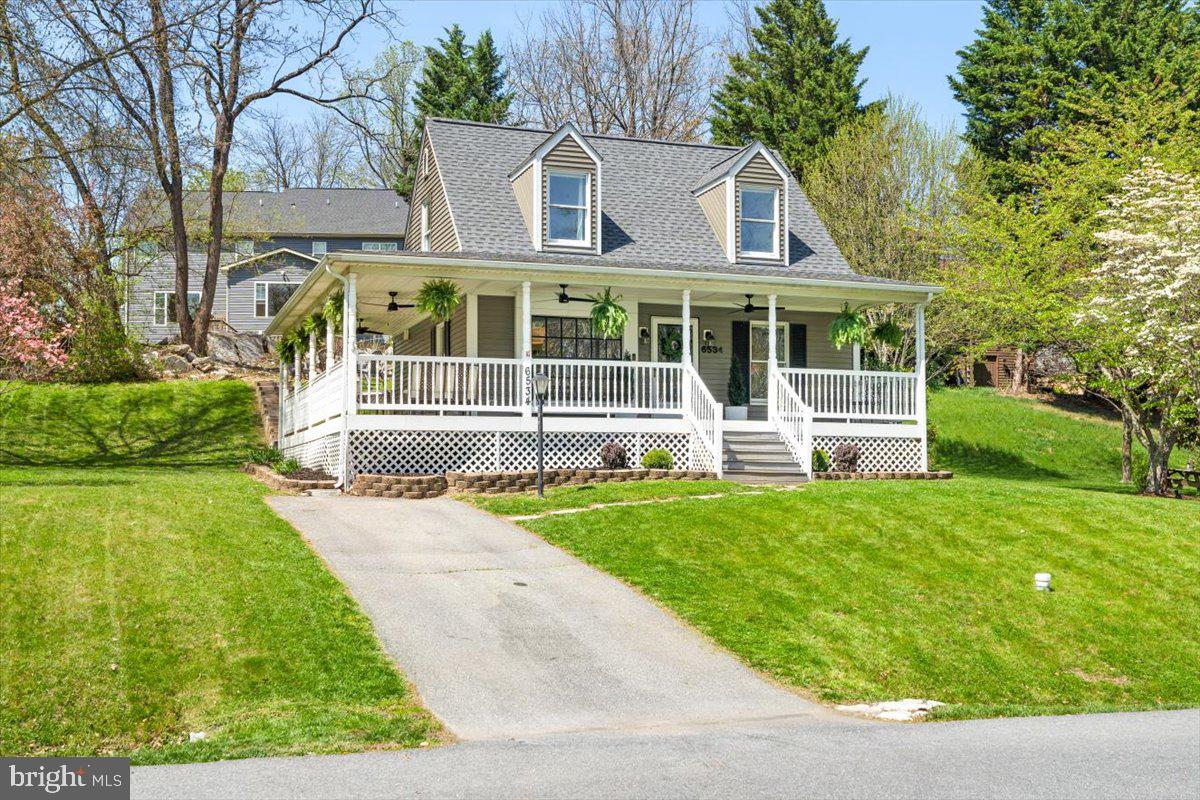 VILLAS LAKE ANITA LOUISE - Residential