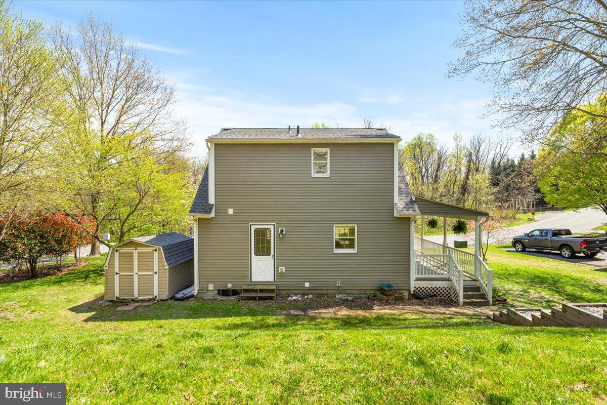 VILLAS LAKE ANITA LOUISE - Residential